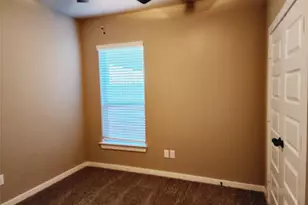 9736 Grosbeak Ln, Magnolia, TX 77354 - Photo 17