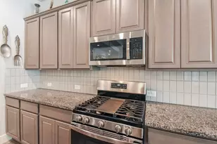 311 Beaumont Dr, Magnolia, TX 77354 - Photo 11