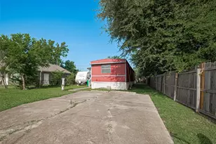 914 Davis St, Pasadena, TX 77506 - Photo 5