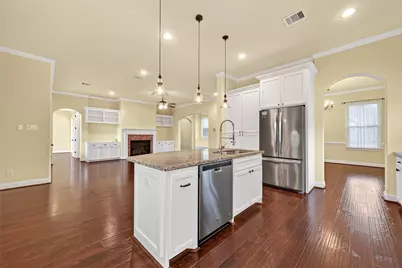 4727 Lake Village Drive, Fulshear, TX 77441 - Photo 9