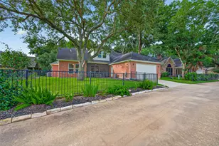 4727 Lake Village Dr, Fulshear, TX 77441 - Photo 37