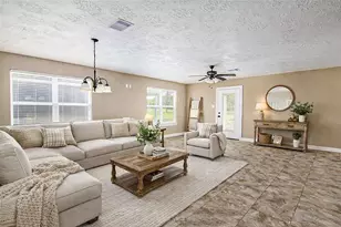 255 Mossy Meadow Dr, West Columbia, TX 77486 - Photo 5