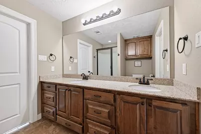 255 Mossy Meadow Drive, West Columbia, TX 77486 - Photo 21