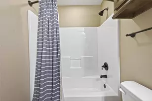 255 Mossy Meadow Dr, West Columbia, TX 77486 - Photo 17