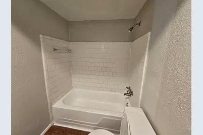 2714 Lower Valley Drive, Houston, TX 77067 - Photo 5