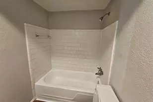 2714 Lower Valley Dr, Houston, TX 77067 - Photo 5