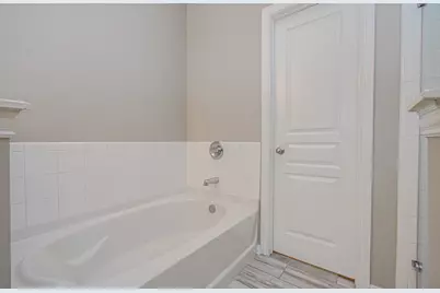 8103 Malago Point Drive, Cypress, TX 77433 - Photo 17