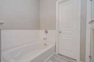 8103 Malago Point Dr, Cypress, TX 77433 - Photo 17