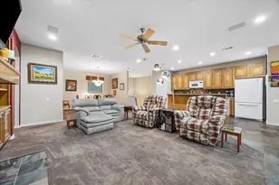 3040 Bayshore Dr, Bacliff, TX 77518 - Photo 5
