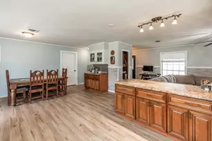 15838 Phend Rd, Hamshire, TX 77622 - Photo 13