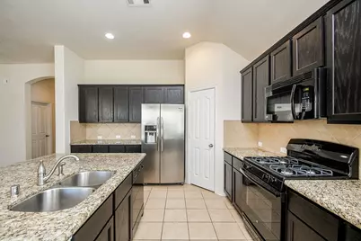 1516 Meadow Wood Drive, Pearland, TX 77581 - Photo 3