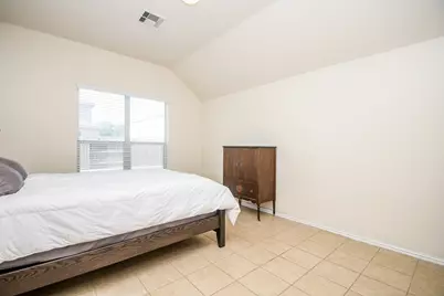 1516 Meadow Wood Drive, Pearland, TX 77581 - Photo 11