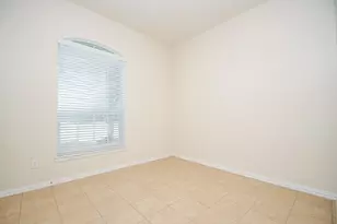 1516 Meadow Wood Dr, Pearland, TX 77581 - Photo 17