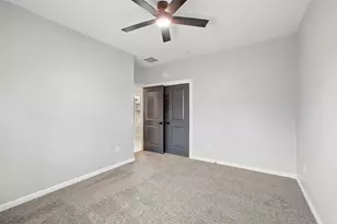 4719 Mallow St, Houston, TX 77033 - Photo 23