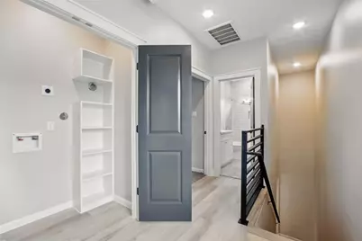 4719 Mallow Street, Houston, TX 77033 - Photo 15