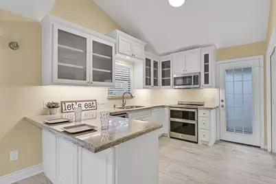 52 Hideaway Drive, Friendswood, TX 77546 - Photo 11