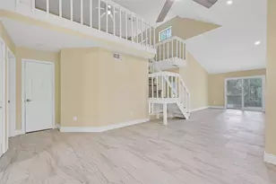 52 Hideaway Dr, Friendswood, TX 77546 - Photo 9