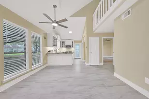 52 Hideaway Dr, Friendswood, TX 77546 - Photo 7