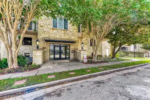 100 Willard St, Houston, TX 77006 - Photo 1