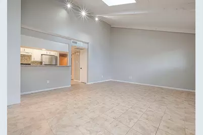 1108 W Tri Oaks Lane #150, Houston, TX 77043 - Photo 9