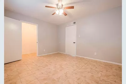 1108 W Tri Oaks Lane #150, Houston, TX 77043 - Photo 15