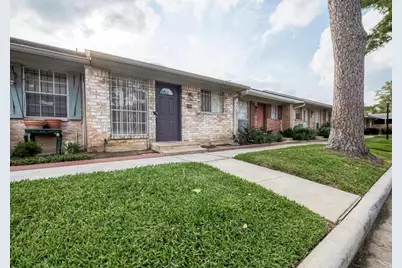 1108 W Tri Oaks Lane #150, Houston, TX 77043 - Photo 3