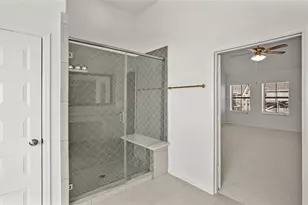 10609 Centre Green Way, Houston, TX 77043 - Photo 15