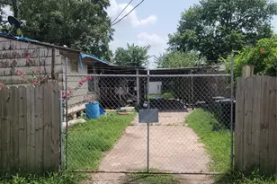 9406 Caddo Rd, Houston, TX 77078 - Photo 5