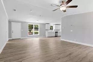 11421 Landry Ln, Conroe, TX 77303 - Photo 5