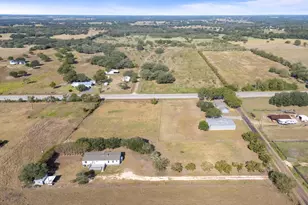 220 Klesel Rd, Schulenburg, TX 78956 - Photo 9