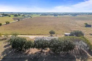 220 Klesel Rd, Schulenburg, TX 78956 - Photo 5