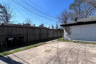 8119 Bertwood St, Houston, TX 77016 - Photo 3