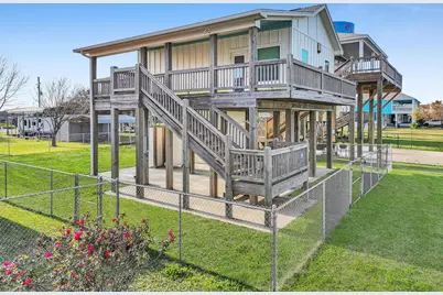 963 Verdia W, Crystal Beach, TX 77650 - Photo 29