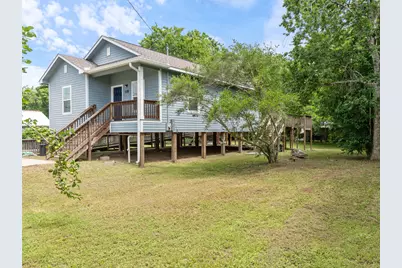 118 W Dahlgreen, Wharton, TX 77488 - Photo 3