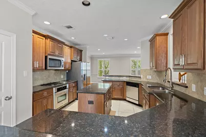3414 Skyline Village Drive, Houston, TX 77057 - Photo 17
