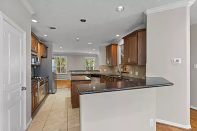 3414 Skyline Village Drive, Houston, TX 77057 - Photo 15