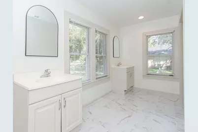 108 Lostracco Street, Angleton, TX 77515 - Photo 19