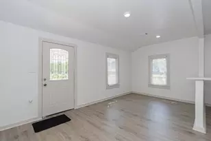 108 Lostracco St, Angleton, TX 77515 - Photo 5