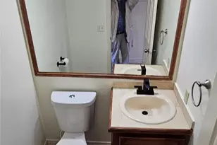 13303 Bridgepath Ct, Houston, TX 77041 - Photo 11