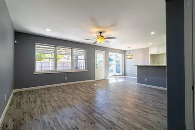 2223 Peach Lane, Pasadena, TX 77502 - Photo 5