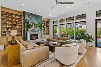 878 W 41st Street, Houston, TX 77018 - Photo 9