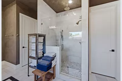 878 W 41st Street, Houston, TX 77018 - Photo 27