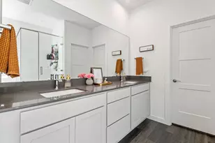 560 Newcomb Holw Dr, Conroe, TX 77304 - Photo 27