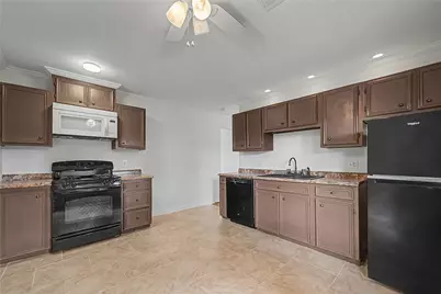 2102 Blueberry Lane, Pasadena, TX 77502 - Photo 7