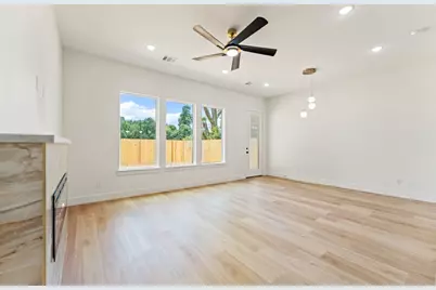 9109 Henrietta #C, Houston, TX 77088 - Photo 9