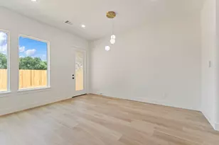 9109 Henrietta, Houston, TX 77088 - Photo 13