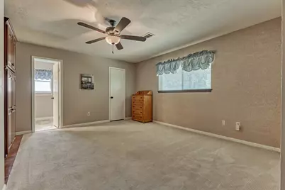 1906 Maple Lakes Drive, Kingwood, TX 77339 - Photo 31