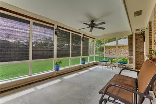 1906 Maple Lakes Dr, Kingwood, TX 77339 - Photo 3