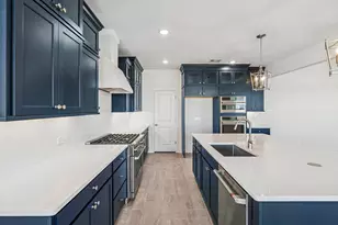 13006 Old Fashion Cir, Mont Belvieu, TX 77535 - Photo 9