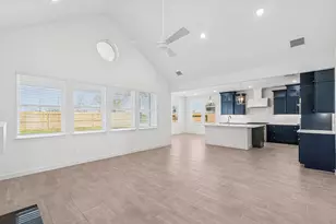 13006 Old Fashion Cir, Mont Belvieu, TX 77535 - Photo 7